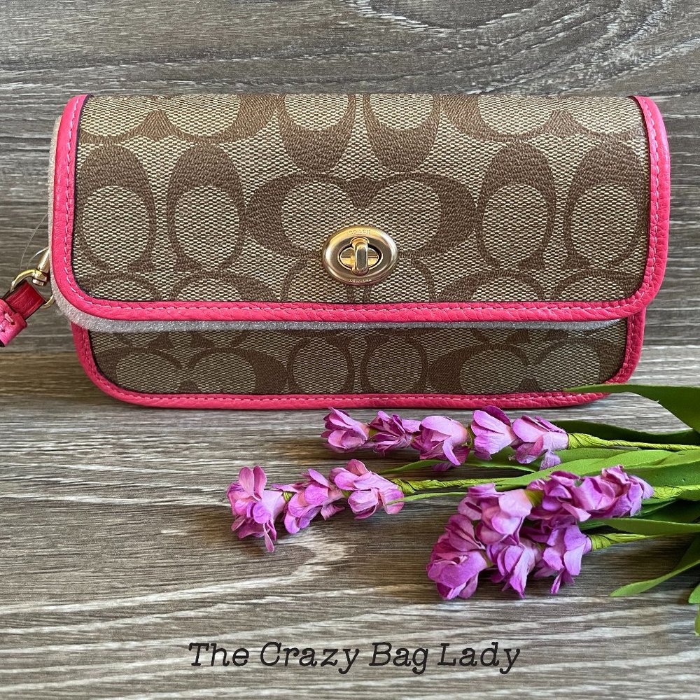 NWT 🛍 COACH Signature Wristlet Wallet Brown/Pink